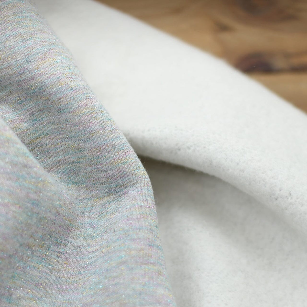 Tissu French Terry Glitter Gris chiné/Arc en ciel (Vendu x10cm) Tissus Sélection Gaspard & Léonie | Gaspard et Léonie Tissus en ligne et Mercerie à Toulouse
