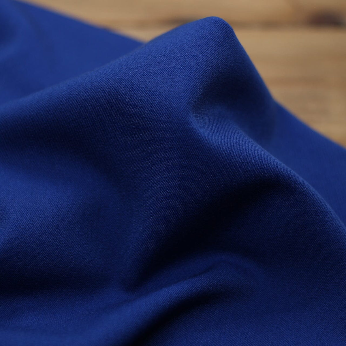 Tissu Twill Uni Stretch- Bleu roi (Vendu x10cm) Tissus Sélection Gaspard & Léonie | Gaspard et Léonie Tissus en ligne et Mercerie à Toulouse