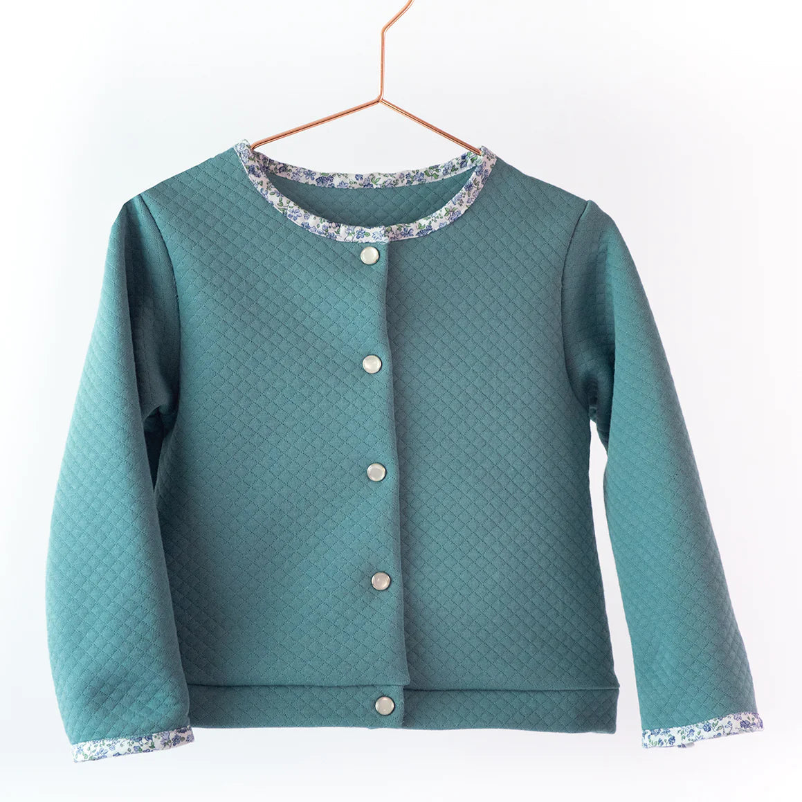 VIC Gilet patron de couture pochette - IKATEE Patron de couture Ikatee | Gaspard et Léonie Tissus en ligne et Mercerie à Toulouse